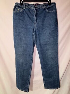 Gloria Vanderbilt Classic Blue Straight-Leg Jeans